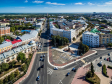 . От площади Ленина уходят три улицы - пешеходная часть Почтовой (по центру), Соборная (слева) и Горького (справа).