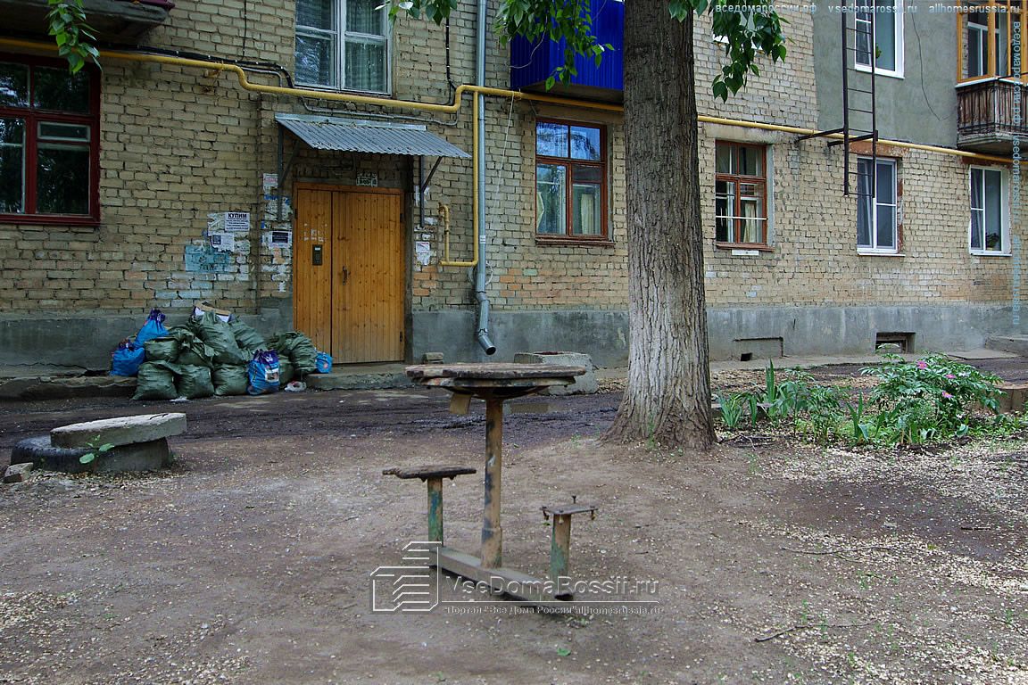 It does not need even a table for table games. Astrakhanskaya St., 5.