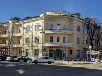 Maikop, st Krasnooktyabrskaya, house 11. Apartment house