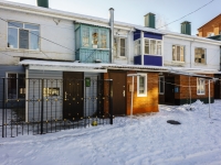 Maikop, Privokzalnaya st, house 114. Apartment house