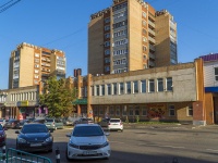 Саранск, улица Богдана Хмельницкого, дом 42А. торговый центр