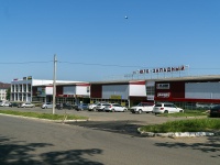 Саранск, торговый центр "Юго-Западный", улица Комарова, дом 2
