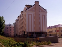 Kazan, Karl Fuks st, house 10. Apartment house