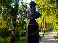 Kazan, monument Льву ТолстомуTolstoy st, monument Льву Толстому