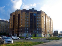 Казань, улица Чистопольская, дом 60. многоквартирный дом