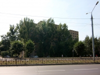 Казань, улица Аделя Кутуя, дом 2. общежитие