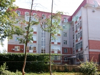 Kazan, Aleksandr Popov st, house 1. Apartment house