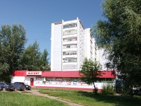 Kazan, Marshal Chuykov st, house 31. Apartment house with a store on the ground-floor