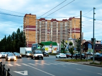 Казань, улица Маршала Чуйкова, дом 62. многоквартирный дом