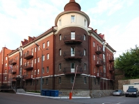 neighbour house: st. Ovrazhnaya, house 52. office building