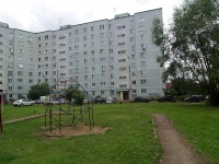 Kazan, Pobedy avenue, house 38. Apartment house