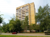 Kazan, Fatykh Amirkhan avenue, house 49. Apartment house