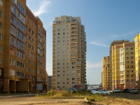 Kazan, Sibgat Khakim st, house 39. Apartment house