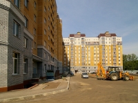 隔壁房屋: st. Kosmonavtov, 房屋 6А. 公寓楼