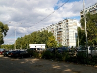隔壁房屋: st. Karbyshev, 房屋 29. 公寓楼