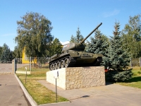Казань, памятник танк Т-34улица Оренбургский тракт, памятник танк Т-34