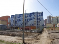 喀山市, Akademik Sakharov st, 房屋 32. 公寓楼