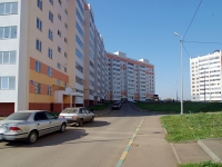 Альметьевск, улица Гафиатуллина, дом 52. многоквартирный дом