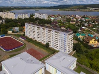 Almetyevsk, st Neftyanikov, house 11. Apartment house