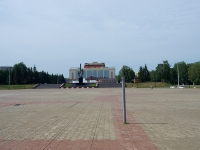 Almetyevsk, square 