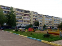 Almetyevsk, Stroiteley avenue, house 8. Apartment house