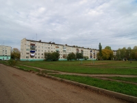 Almetyevsk, Stroiteley avenue, house 17. Apartment house