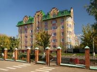 Almetyevsk, st Mayakovsky, house 47. Apartment house