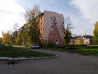 Almetyevsk, Gabdulla Tukay avenue, 房屋 1. 公寓楼