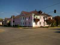 Almetyevsk, Chekhov st, 房屋 17. 公寓楼