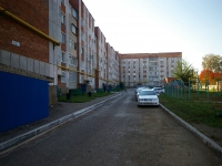 Almetyevsk, Valeev st, 房屋 4. 公寓楼