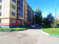 Almetyevsk, Beloglazov st, house 107. Apartment house