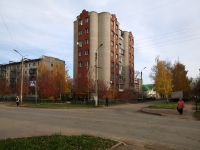 Almetyevsk, 8th Marta st, 房屋 12А. 公寓楼
