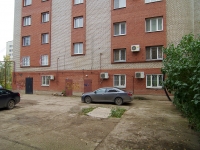 Almetyevsk, 8th Marta st, 房屋 12А. 公寓楼