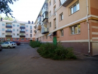 Almetyevsk, Gagarin st, house 28. Apartment house