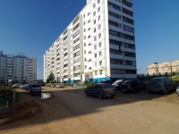 Almetyevsk, st Shevchenko, house 132. Apartment house