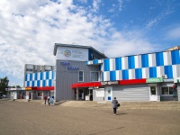 Elabuga, Internatsionalnaya st, house 2. shopping center