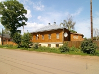Elabuga, Bolshaya Pokrovskaya st, house 49. Apartment house