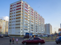Elabuga, Avtomobilistov st, house 9. Apartment house