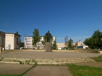 Elabuga, monument В.И. ЛенинуLenin square, monument В.И. Ленину