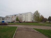 Nizhnekamsk, Byzov st, 房屋 13. 公寓楼