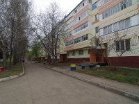 Nizhnekamsk, Byzov st, 房屋 13. 公寓楼