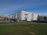 Nizhnekamsk, st Byzov, house 6. Apartment house