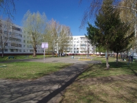 Nizhnekamsk, Byzov st, 房屋 26. 公寓楼