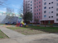 Nizhnekamsk, Mendeleev st, house 33. Apartment house