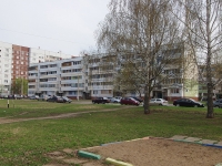 Nizhnekamsk, Murad'yan st, house 18. Apartment house