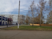 Nizhnekamsk, st Murad'yan, house 34. Apartment house