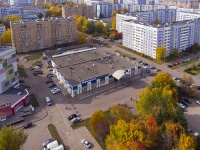 Nizhnekamsk, 超市 "Перекрёсток", Vakhitov avenue, 房屋 47
