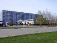 Nizhnekamsk, 房屋 49Vakhitov avenue, 房屋 49