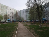 Nizhnekamsk, Vakhitov avenue, house 16. Apartment house