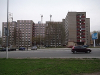 Nizhnekamsk, Vakhitov avenue, 房屋 19. 公寓楼
